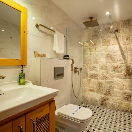 Muhtar 4* Каш