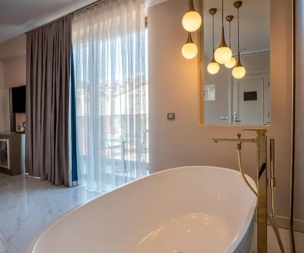 Muhtar Oda ve Kahvaltı Kaş